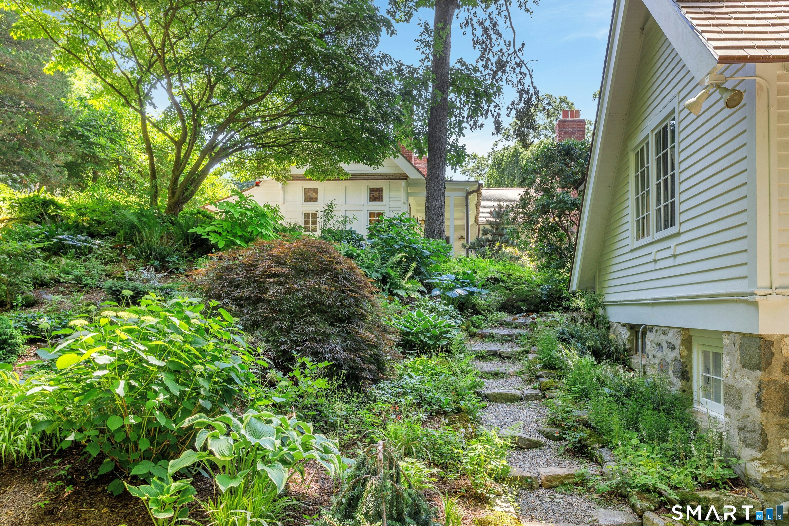 45 Spectacle Lane Wilton, CT 06897 - Photo 4 of 40