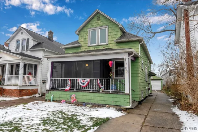 $199,900 | 63 Stillwell Avenue, Tonawanda, NY 14217