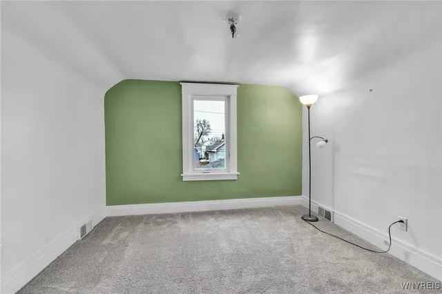 $199,900 | 63 Stillwell Avenue, Tonawanda, NY 14217