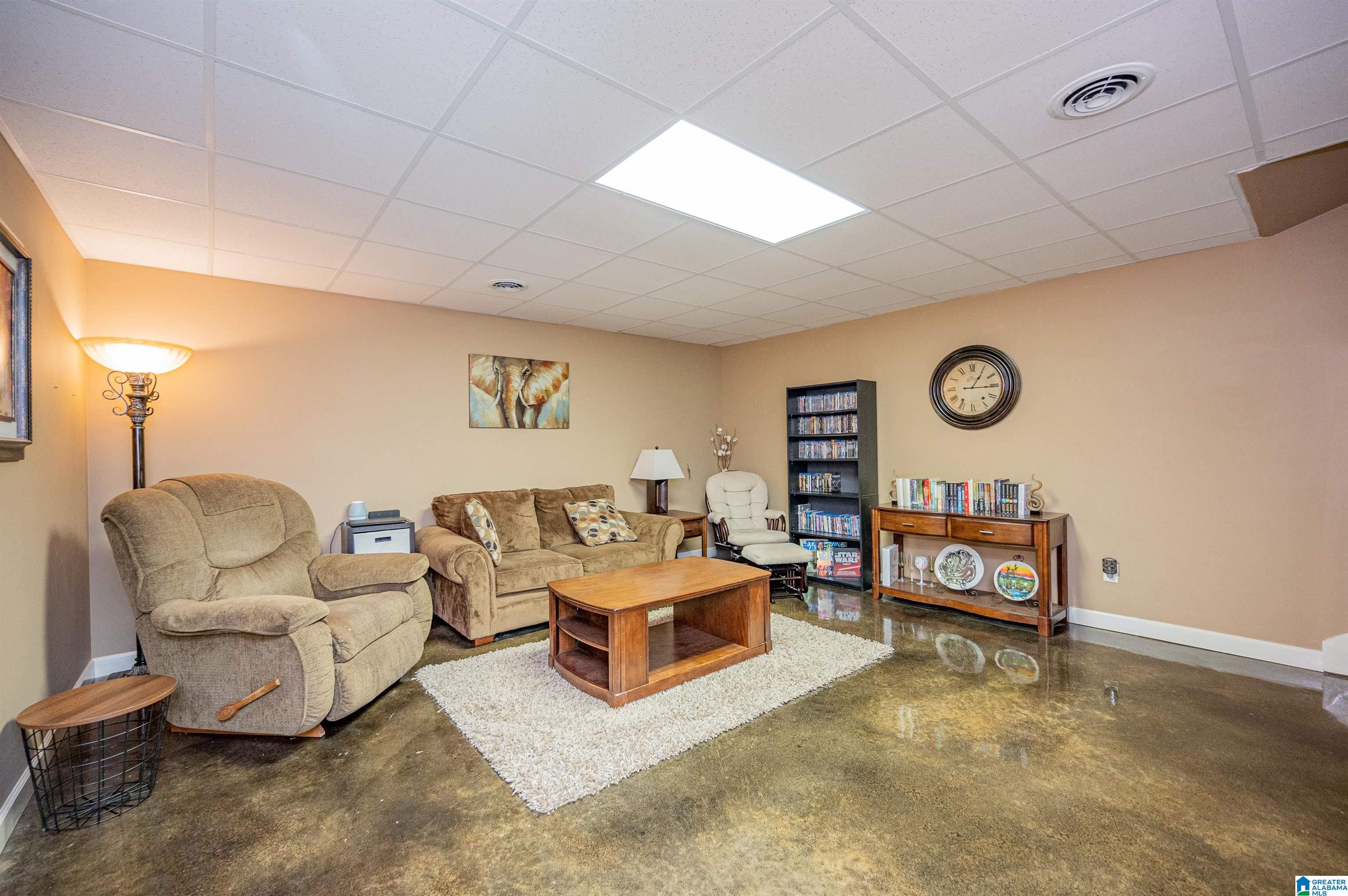 1012 Lake View Lane Calera, AL 35040 - Photo 32 of 50