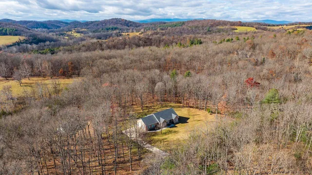 $724,900 | 98 Mitchell Lane, Staunton, VA 24401