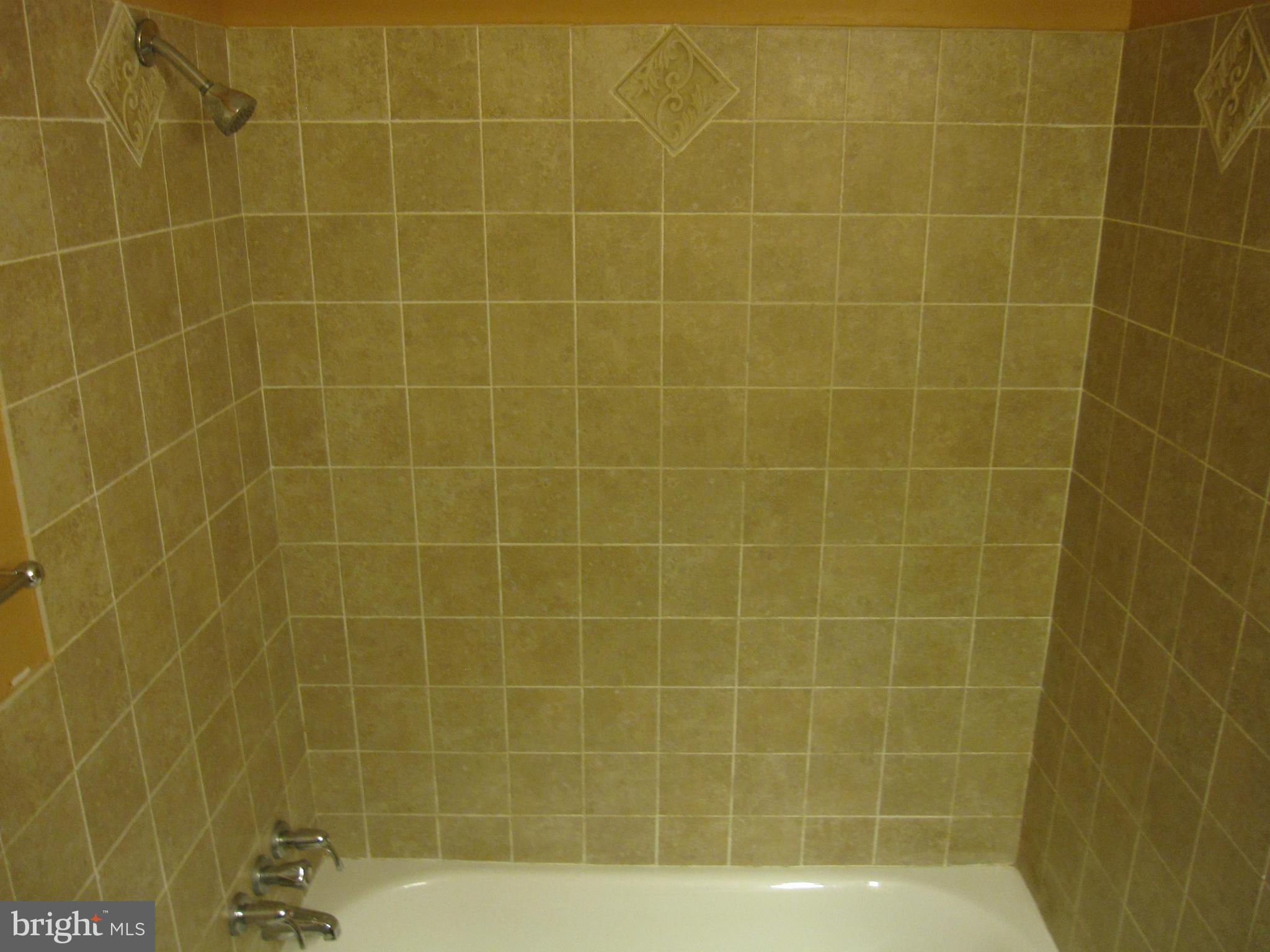1121 Pelhamwood Road Baltimore, MD 21234 - Photo 21 of 26 Bath