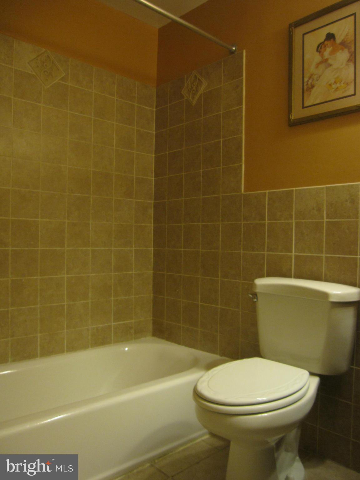 1121 Pelhamwood Road Baltimore, MD 21234 - Photo 23 of 26 Bath