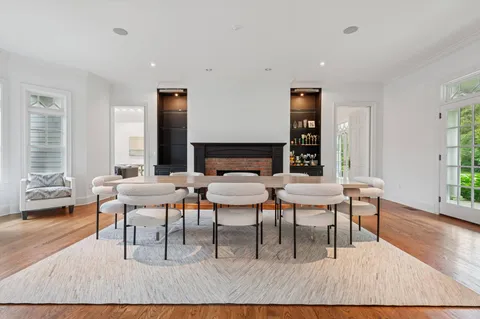 $11,995,000 | 23 Luther Drive, Water Mill, NY 11976