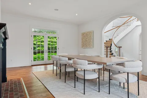 $11,995,000 | 23 Luther Drive, Water Mill, NY 11976