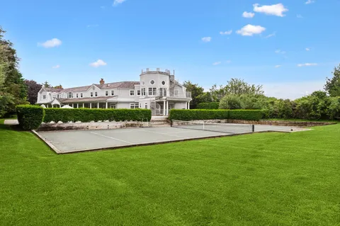 $11,995,000 | 23 Luther Drive, Water Mill, NY 11976