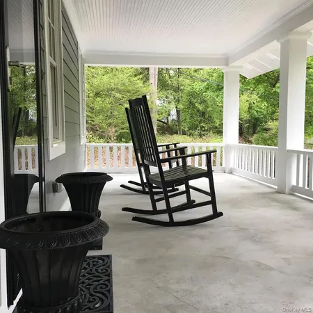 $2,600,000 | 82 Douglas Road, Chappaqua, NY 10514