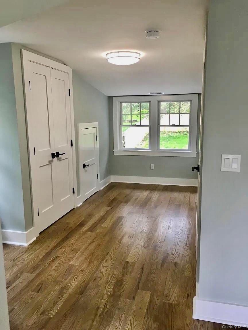 82 Douglas Road Chappaqua, NY 10514 - Photo 9 of 27