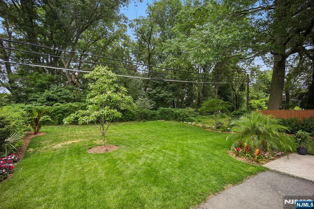 23 Andover Place Bloomfield, NJ 07003 - Photo 41 of 42