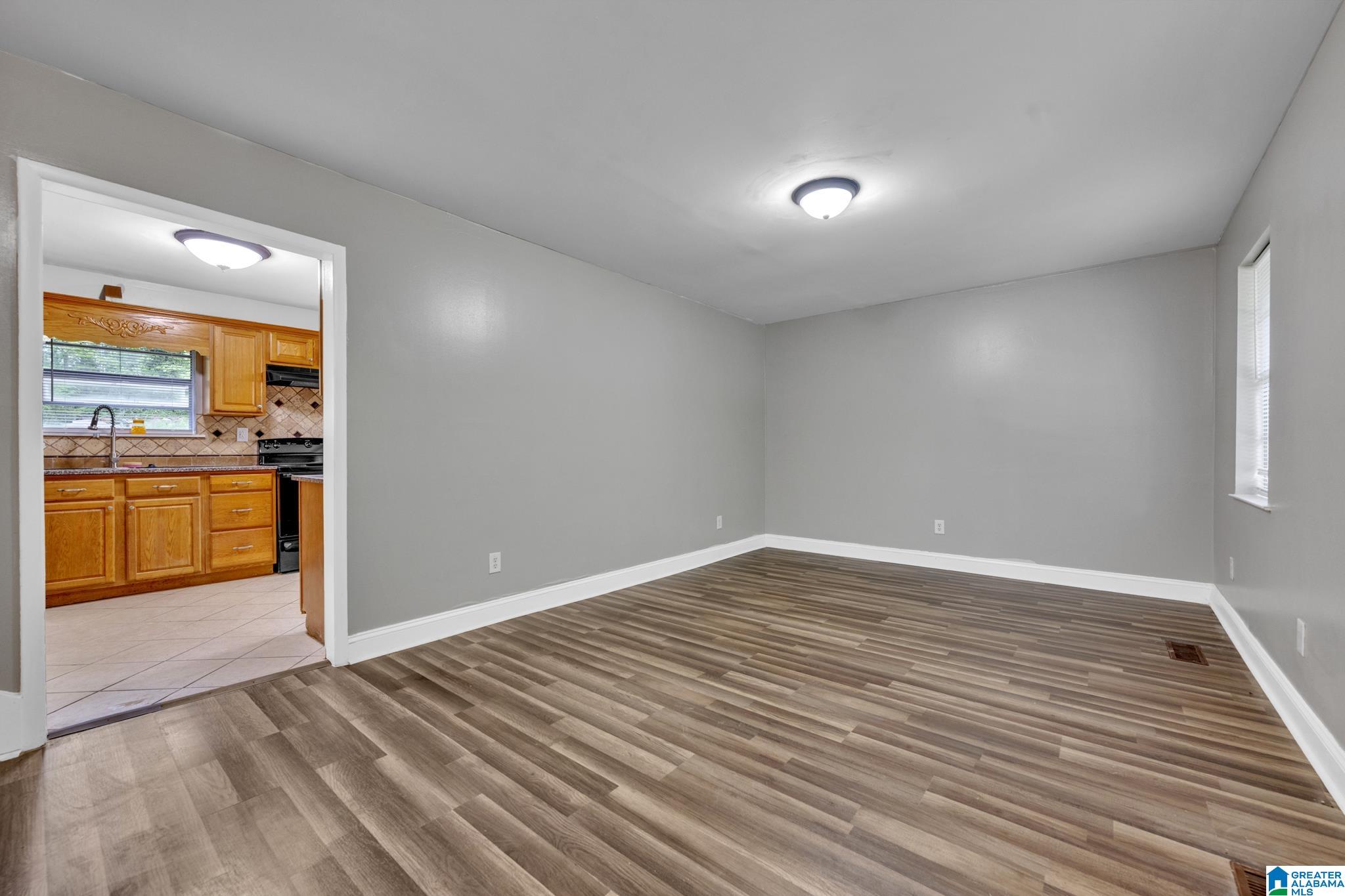 729 North Pine Hill Road Birmingham, AL 35217 - Photo 8 of 22
