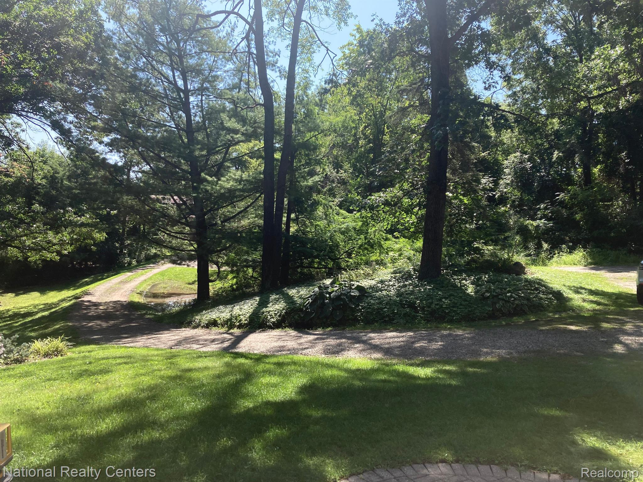 1775 Porter Road White Lake, MI 48383 - Photo 4 of 38 Gallery Image 4