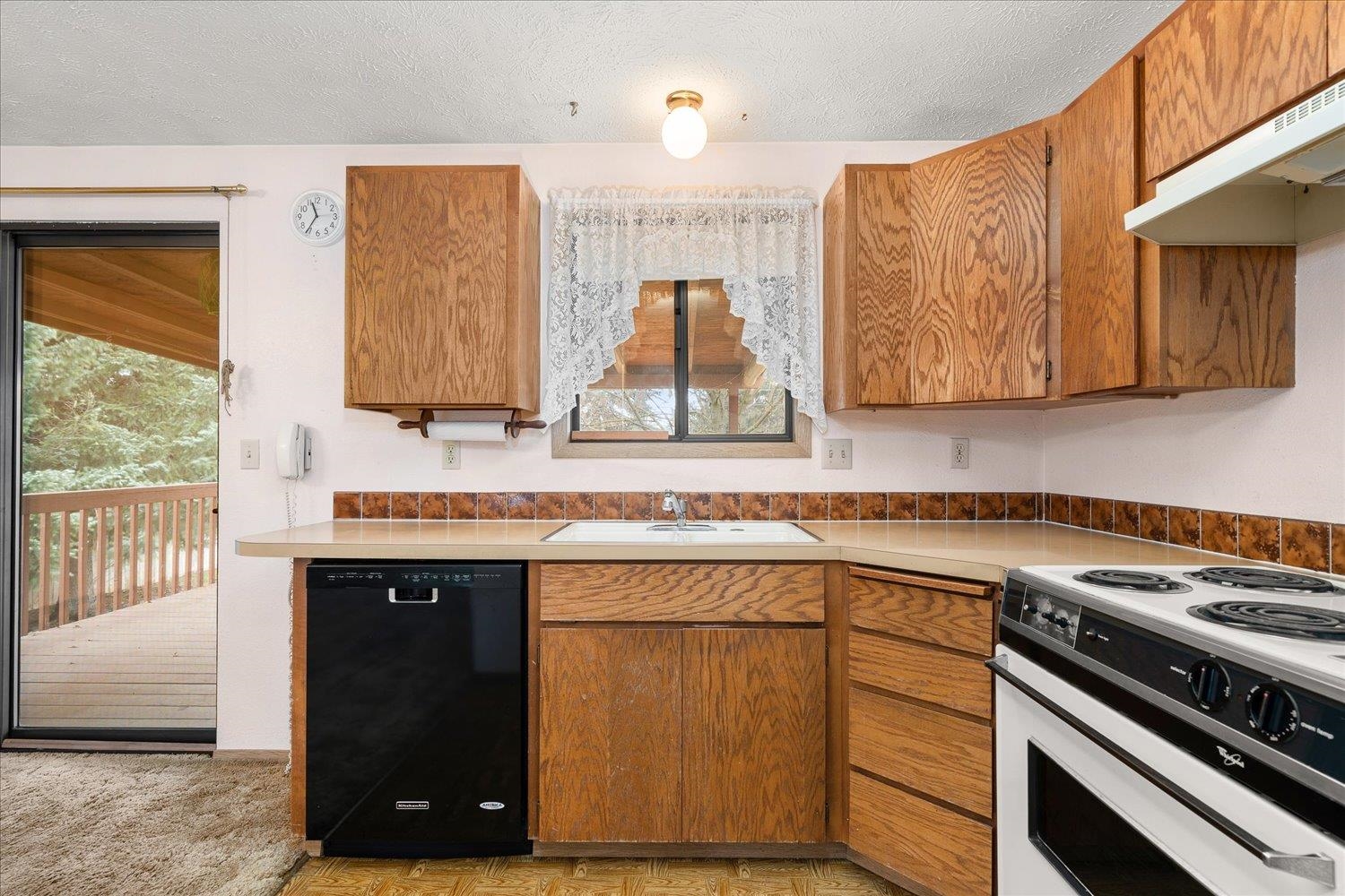 12002 East 24th Avenue Spokane, WA 99206 - Photo 18 of 45