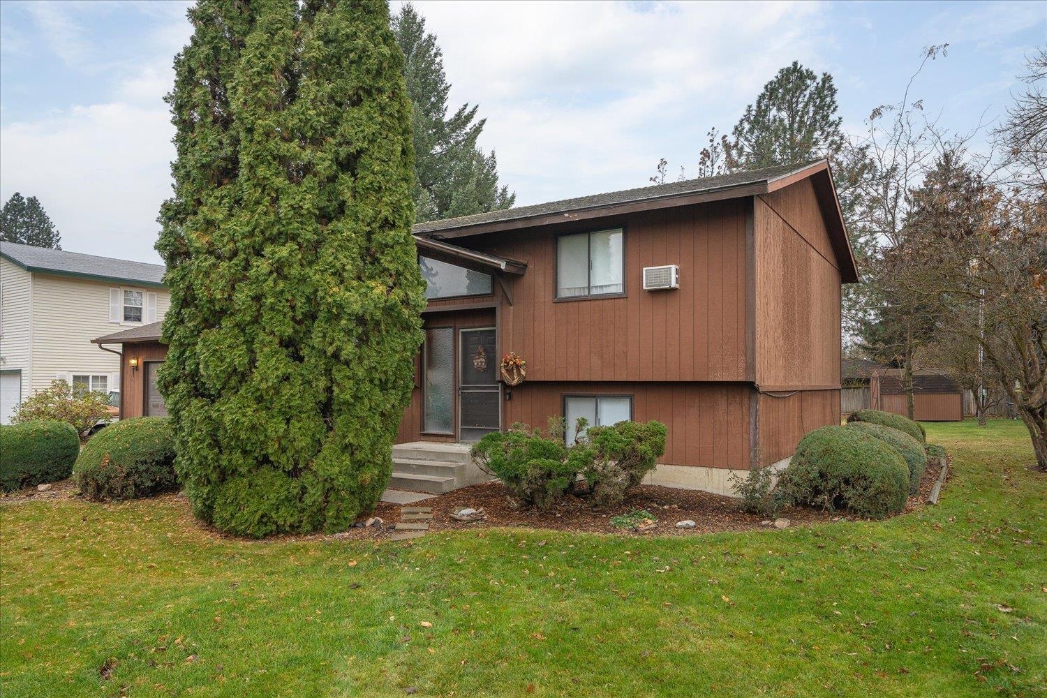 12002 East 24th Avenue Spokane, WA 99206 - Photo 3 of 45