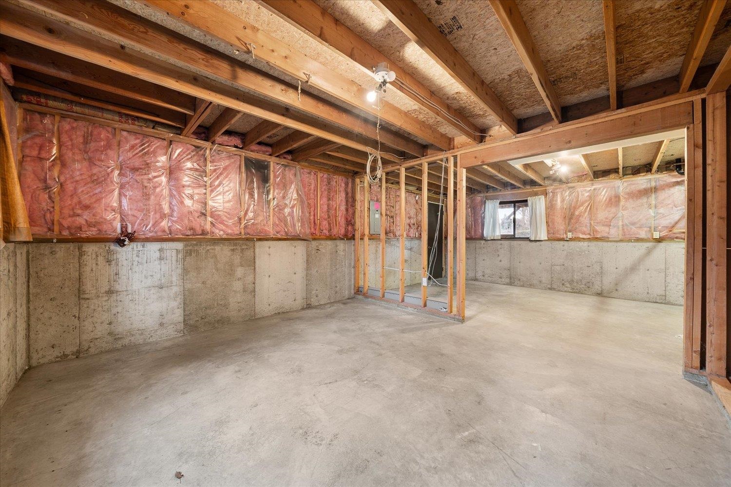 12002 East 24th Avenue Spokane, WA 99206 - Photo 33 of 45