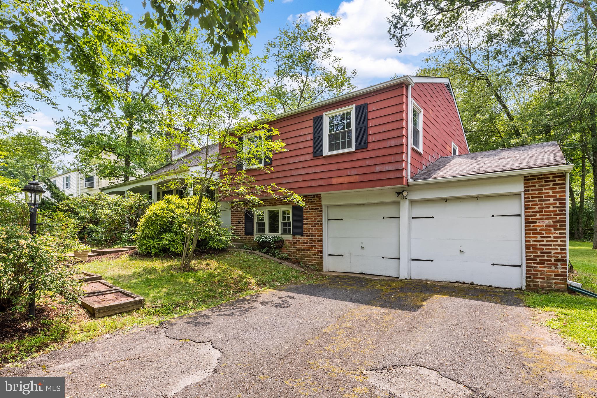 110 County Line Road Lansdale, PA 19446 - Photo 3 of 34 Gallery Image 3