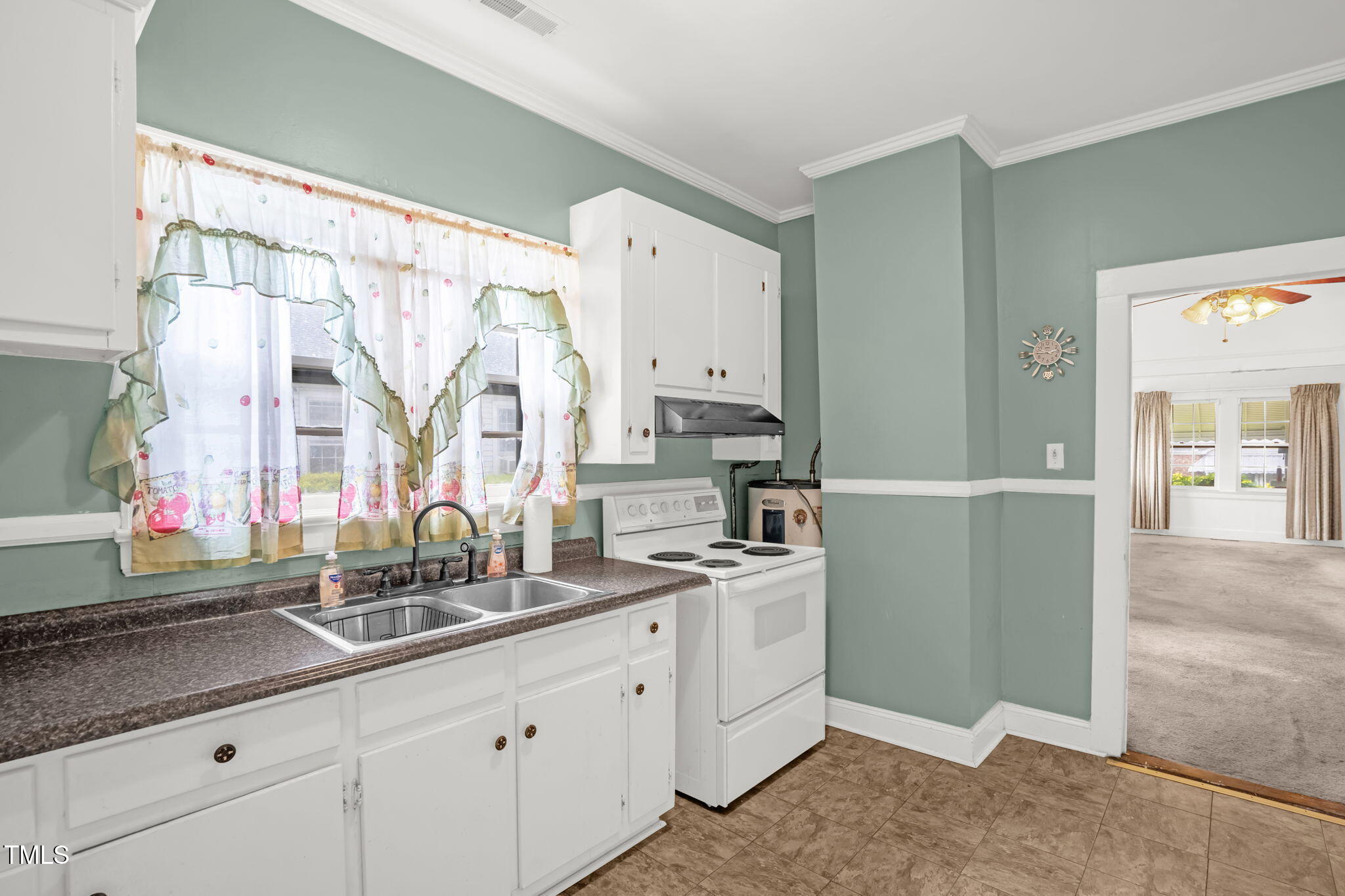 907 Morehead Avenue Durham, NC 27707 - Photo 14 of 32 14-web-or-mls-905 Morehead Abve-14