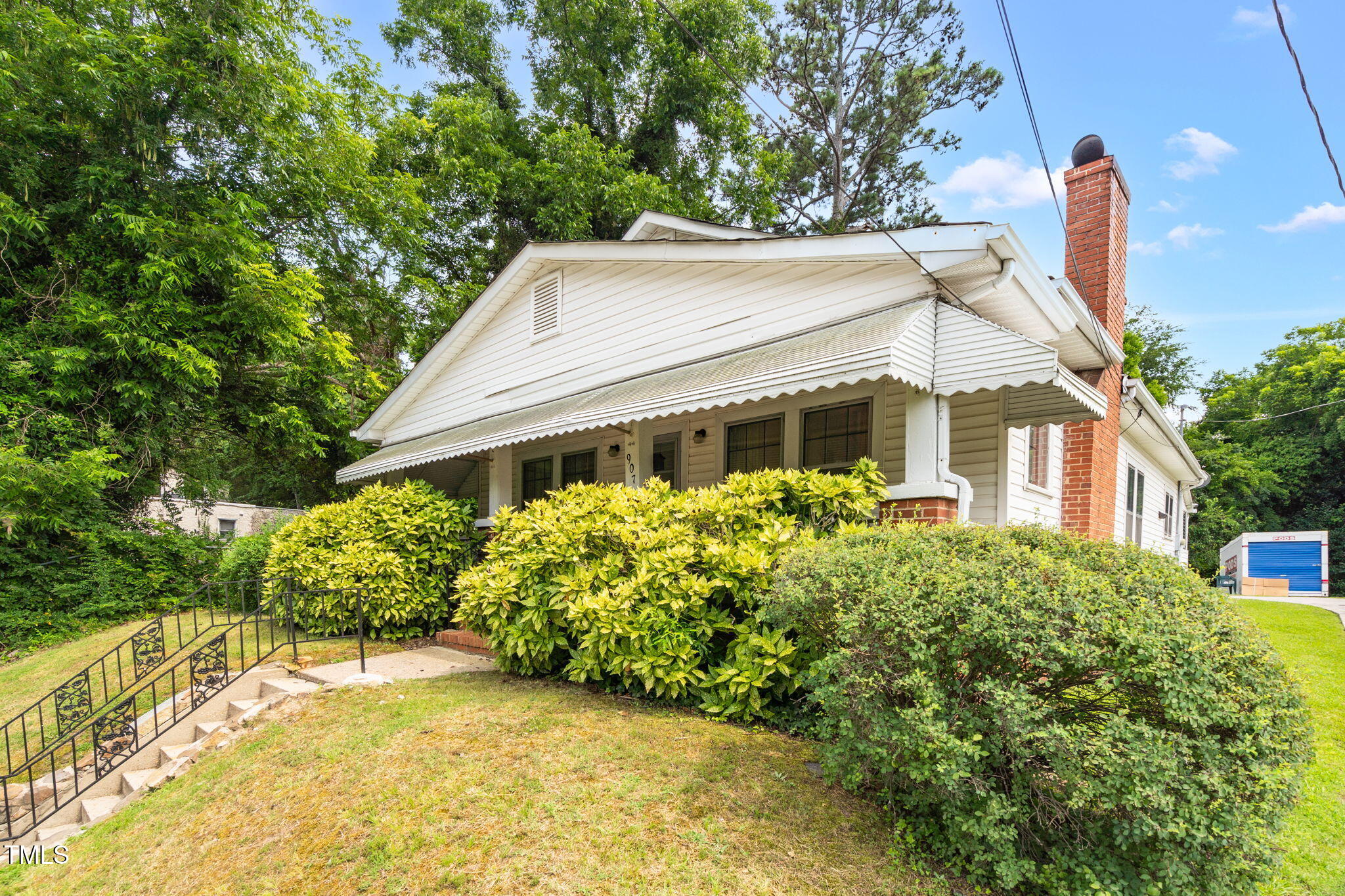 907 Morehead Avenue Durham, NC 27707 - Photo 3 of 32 3-web-or-mls-905 Morehead Abve-3