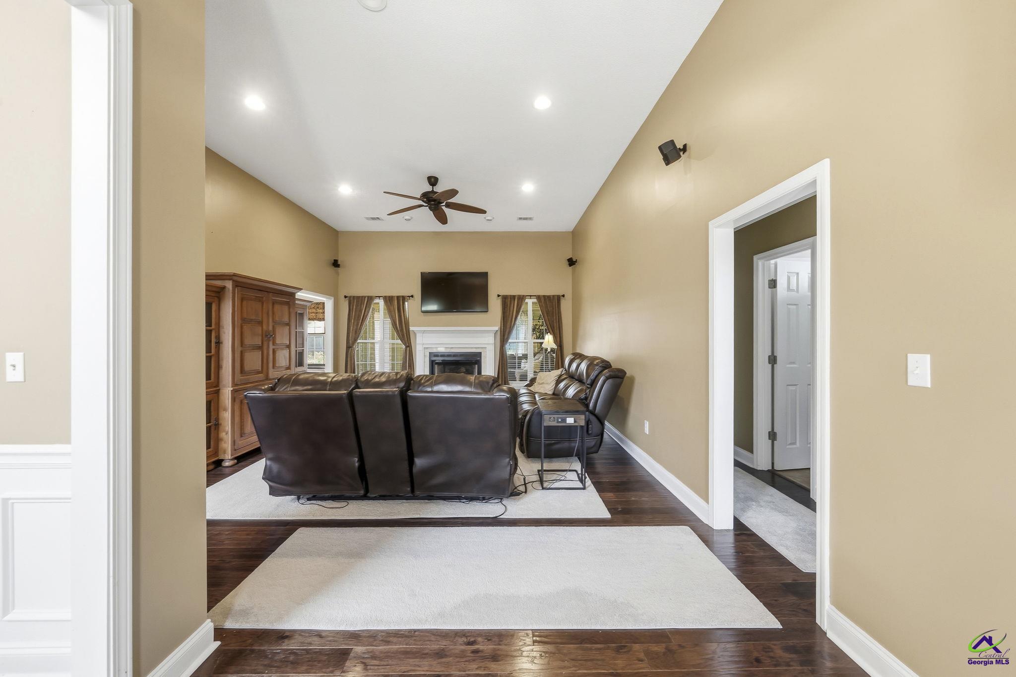 128 Spring Chase Circle Kathleen, GA 31047 - Photo 6 of 53
