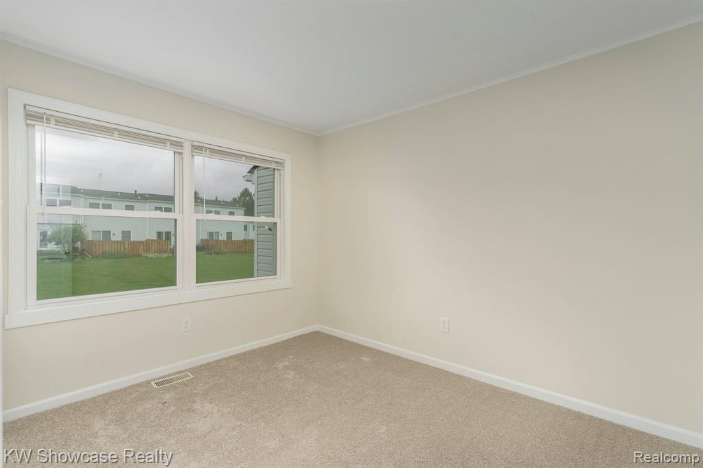 1141 Marquette Court Rochester Hills, MI 48307 - Photo 20 of 34