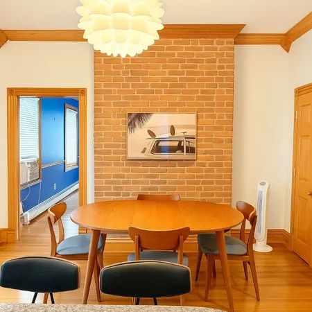 $2,650 | 20 Berkeley Avenue, Unit 4, Newport, RI 02840