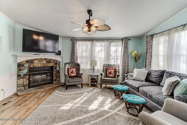 $195,000 | 650 South Windward Drive Southwest, Supply, NC 28462