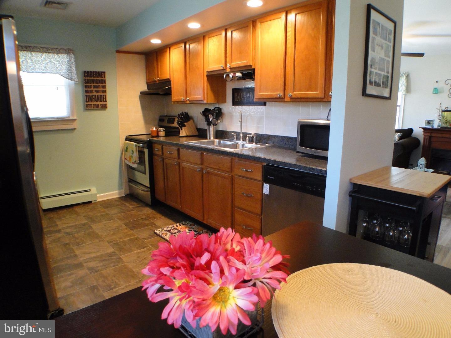 631 Beaumont Road Fairless Hills, PA 19030 - Photo 8 of 22 Kitchen