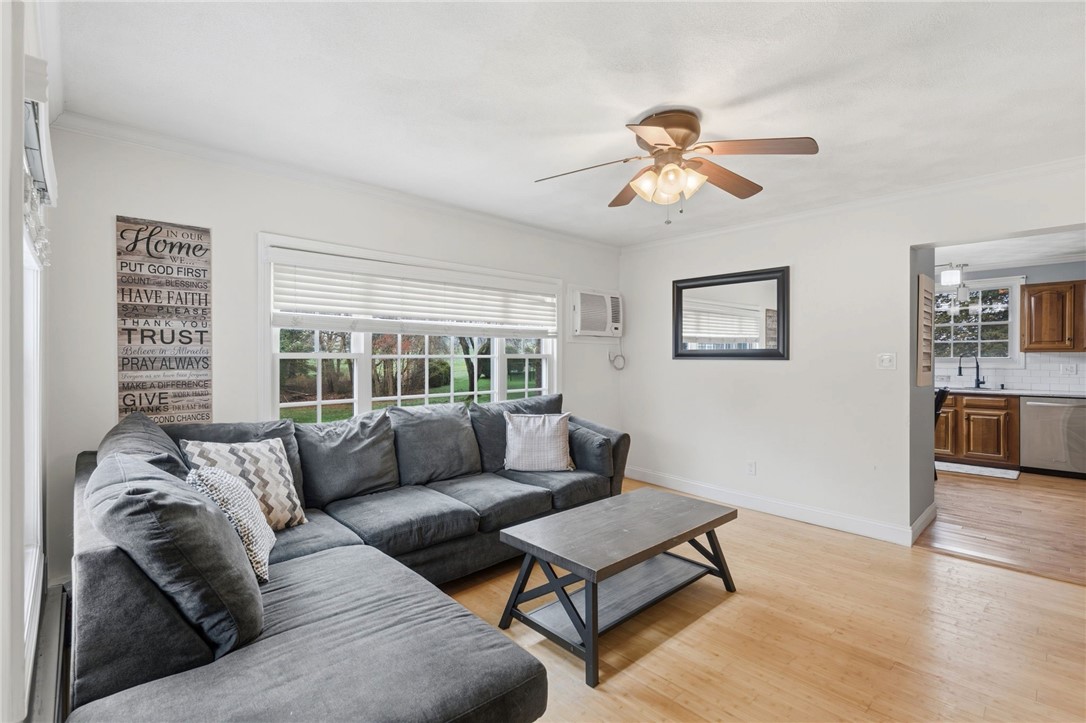 230 School Street Lincoln, RI 02865 - Photo 6 of 46 Gallery Image 6