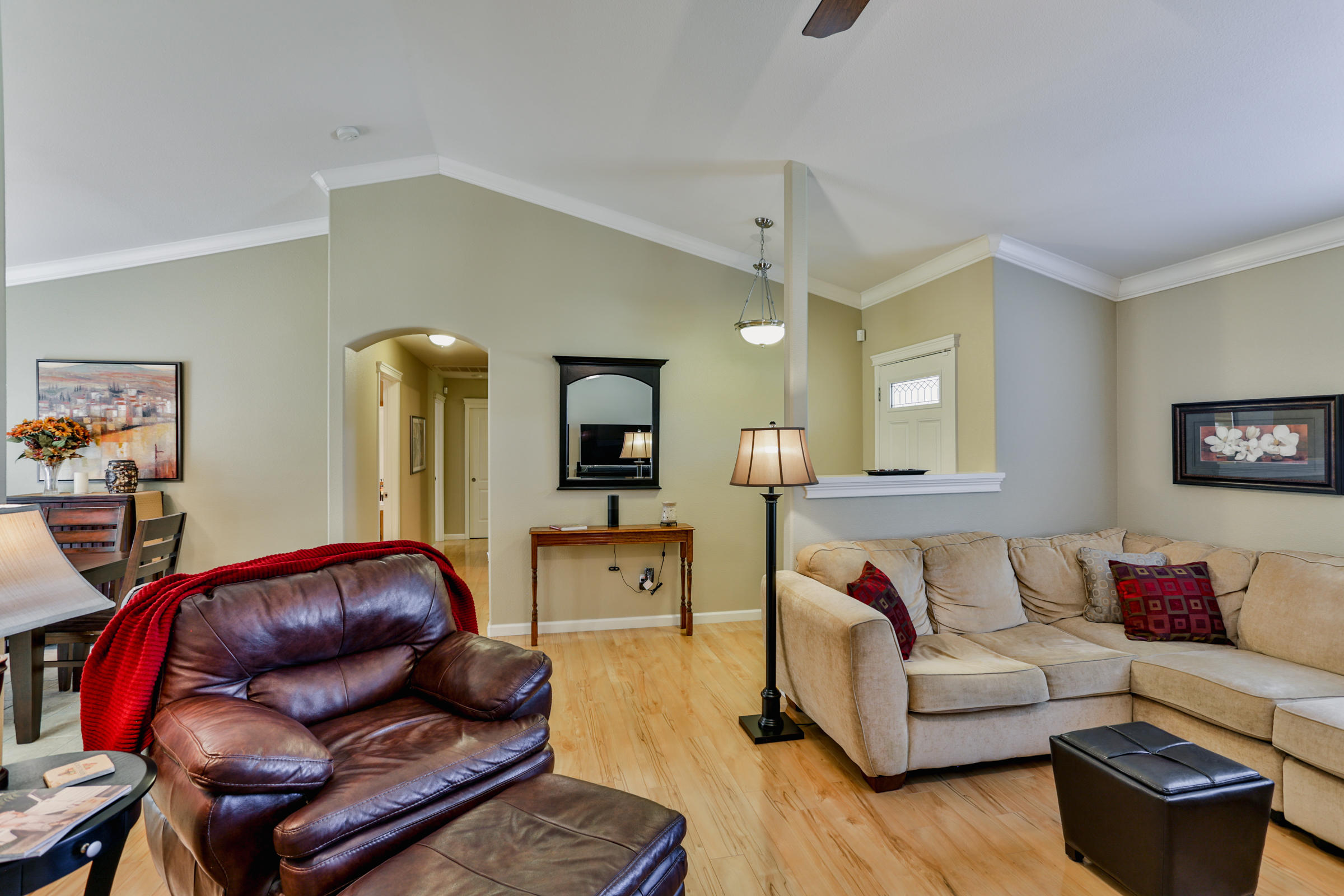 7502 Pit Road Redding, CA 96001 - Photo 5 of 26 a living room with furniture