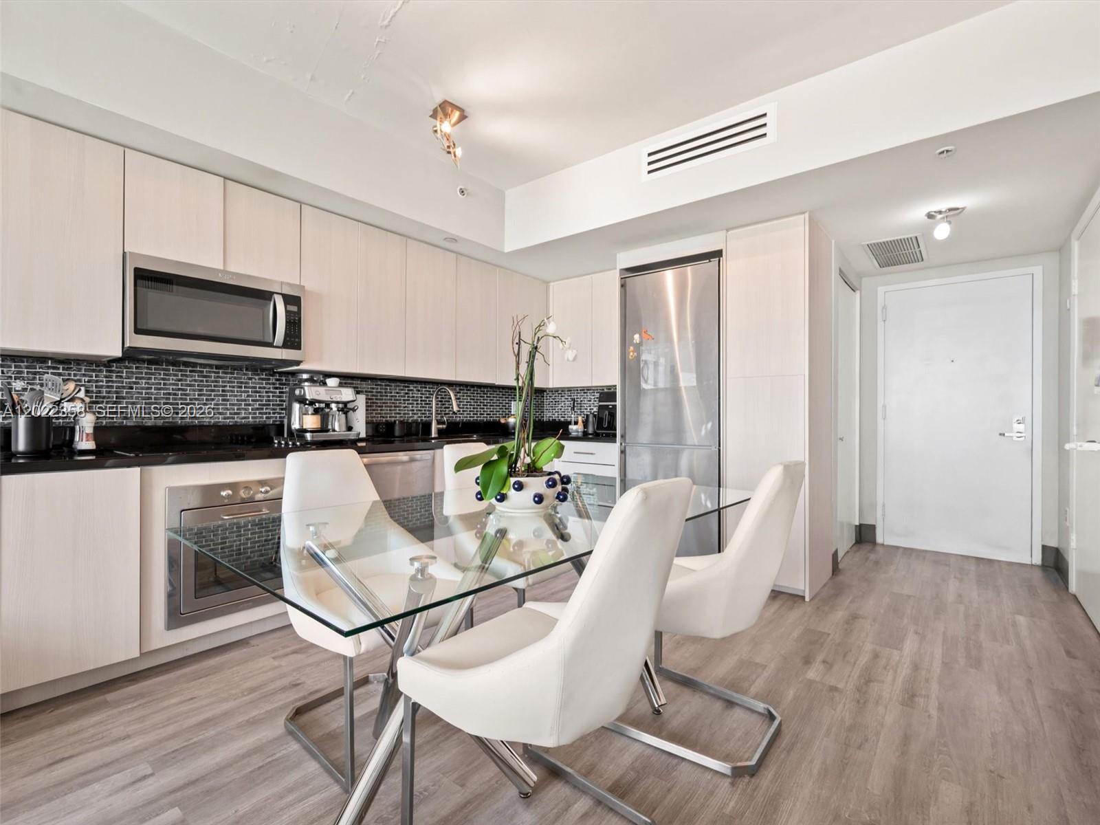 92 Southwest 3rd Street, Unit 1607 Miami, FL 33130 - Photo 16 of 25