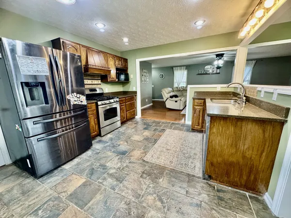 $415,000 | 221 East Main Street, Gordonsville, TN 38563