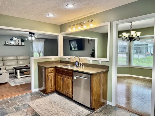 $415,000 | 221 East Main Street, Gordonsville, TN 38563