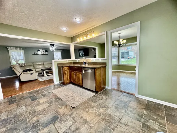 $415,000 | 221 East Main Street, Gordonsville, TN 38563