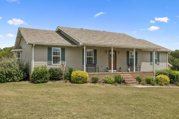 $415,000 | 221 East Main Street, Gordonsville, TN 38563