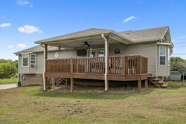 $415,000 | 221 East Main Street, Gordonsville, TN 38563