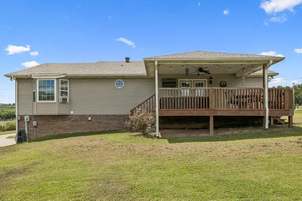 $415,000 | 221 East Main Street, Gordonsville, TN 38563