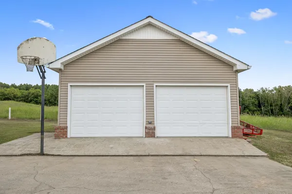 $415,000 | 221 East Main Street, Gordonsville, TN 38563