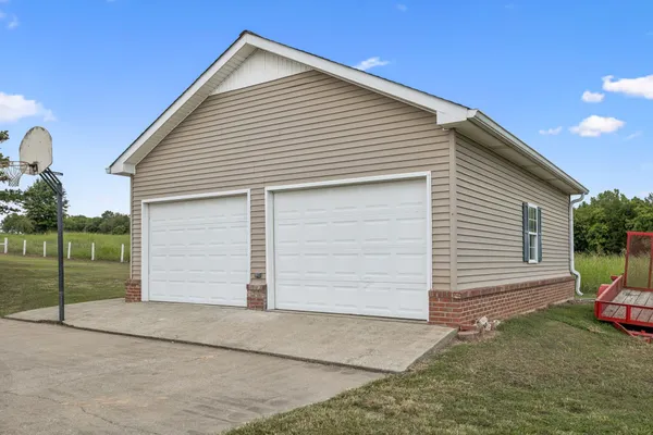 $415,000 | 221 East Main Street, Gordonsville, TN 38563