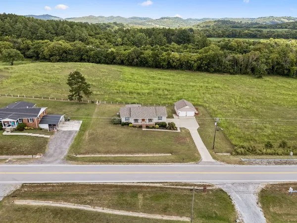 $415,000 | 221 East Main Street, Gordonsville, TN 38563
