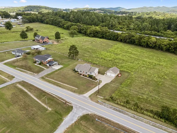 $415,000 | 221 East Main Street, Gordonsville, TN 38563