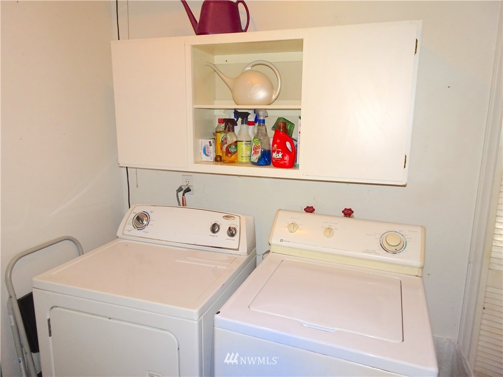 1486 Retsil Road Southeast Port Orchard, WA 98366 - Photo 15 of 38 Gallery Image 15