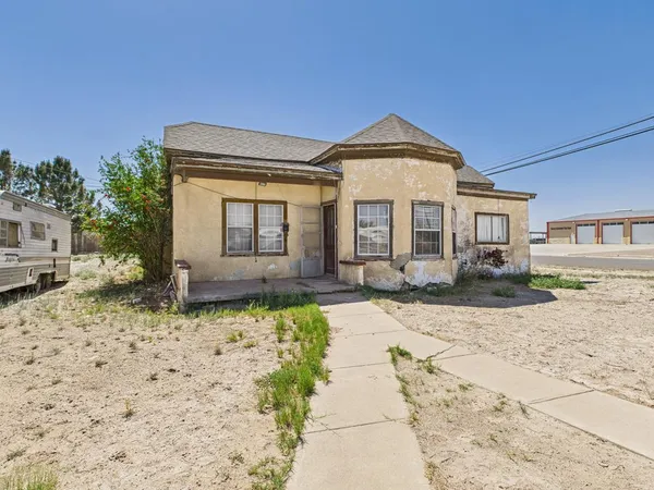 $115,000 | 401 South Park Street, Pecos, TX 79772