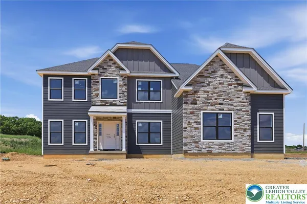 $924,900 | 3486 George Street, Unit 2, Schnecksville, PA 18078