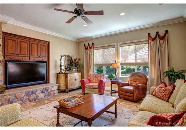 11178 Quail Canyon Road El Cajon, CA 92021 - Photo 4 of 25 THIS IS PART OF THE GREAT ROOM THAT INCLUDES A TWENTY FOOT LONG KITCHEN, WET BAR, AND LARGE BREAK FAST AREA THAT WILL ACCOMADATE A TABLE FOR TEN.