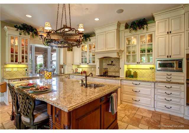 11178 Quail Canyon Road El Cajon, CA 92021 - Photo 5 of 25 THIS KITCHEN AND GREAT ROOM AREA CAN HOLD THIRTY OR FOURTY PEOPLE, A GREAT HOME FOR LARGE GATHERINGS.