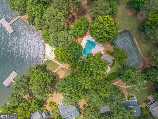 a view of a lake with houses