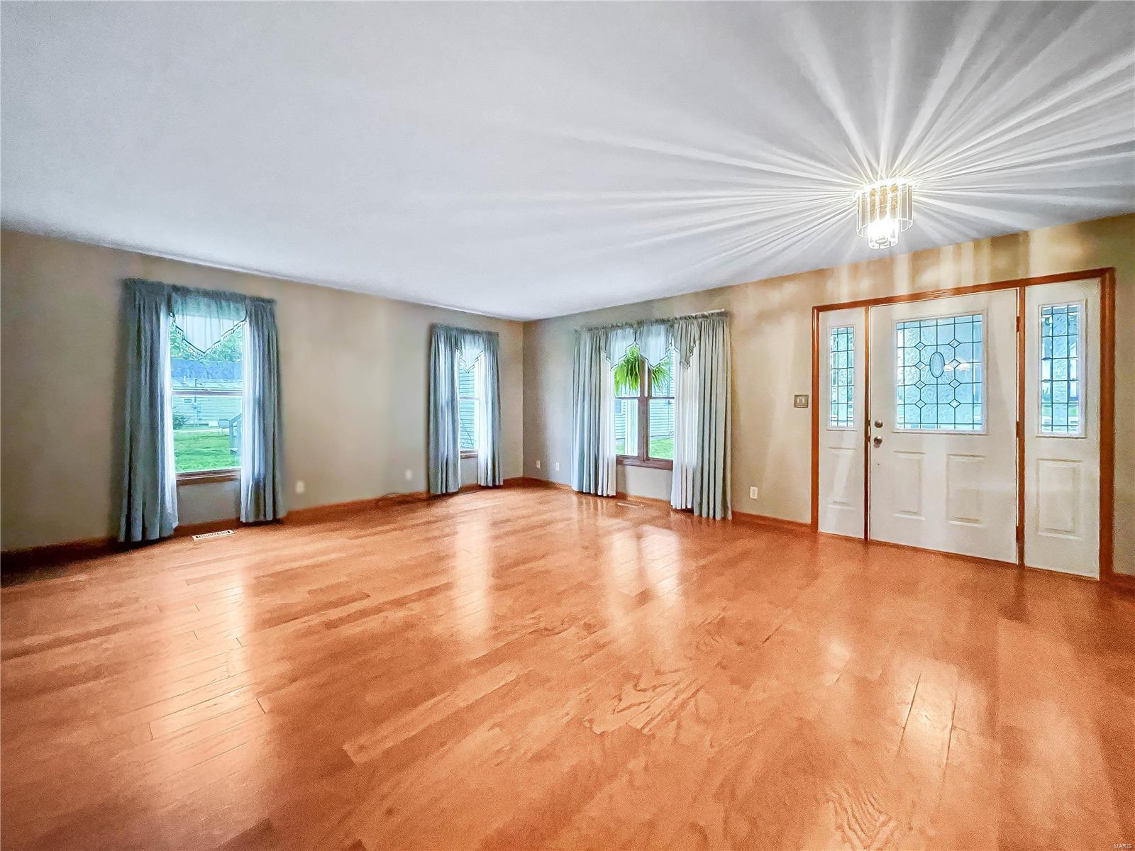 5221 Kaskaskia Road Waterloo, IL 62298 - Photo 8 of 36