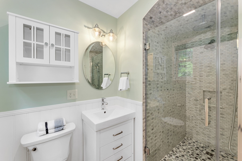 69 Hackensack Road Chestnut Hill, MA 02467 - Photo 14 of 38