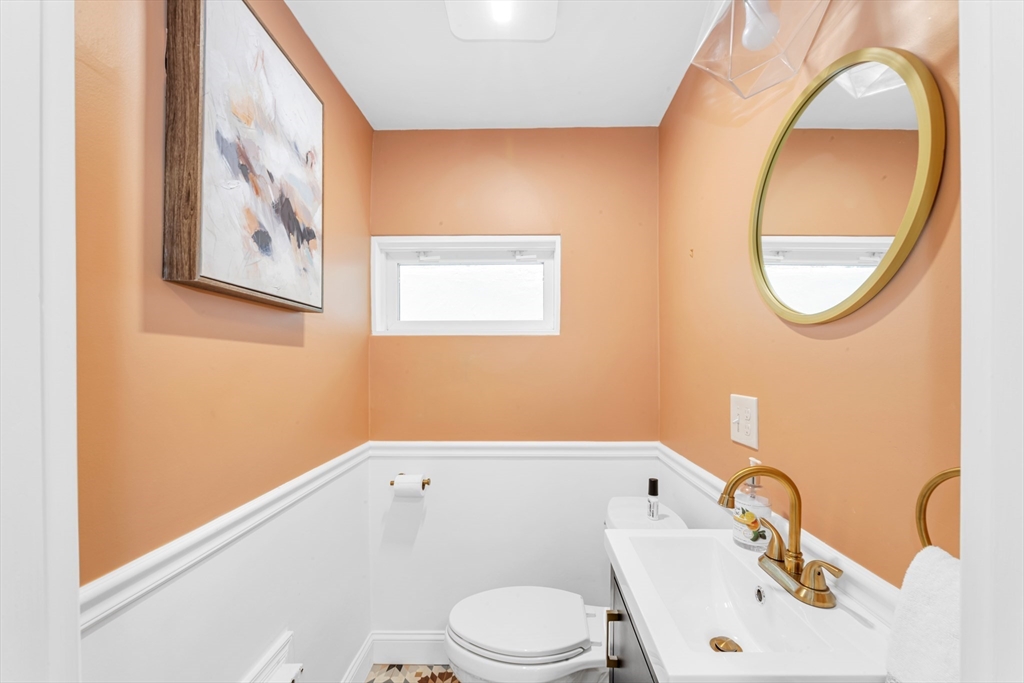69 Hackensack Road Chestnut Hill, MA 02467 - Photo 24 of 38
