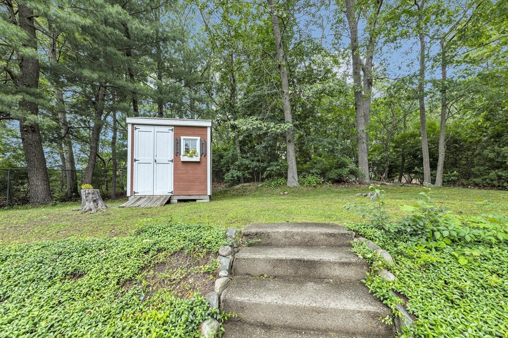 69 Hackensack Road Chestnut Hill, MA 02467 - Photo 36 of 38