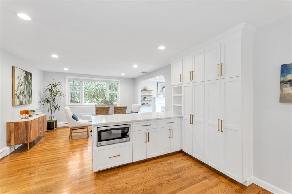 69 Hackensack Road Chestnut Hill, MA 02467 - Photo 5 of 38